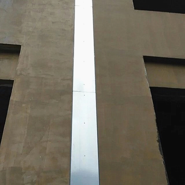 外墙立面变形缝.jpg