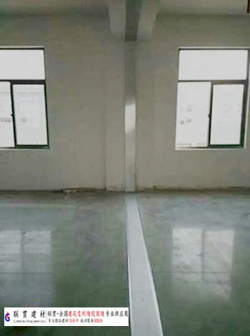 金属盖板型内墙变形缝.jpg