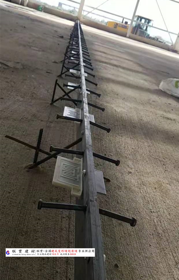 成品铠装缝.jpg