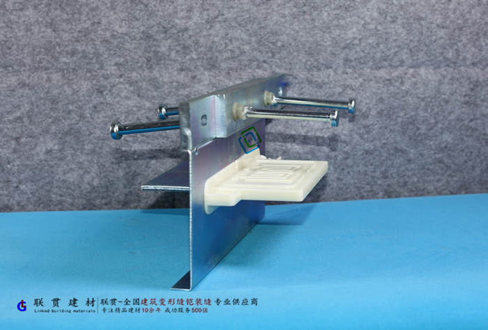 砼地面分仓缝填嵌材料.jpg